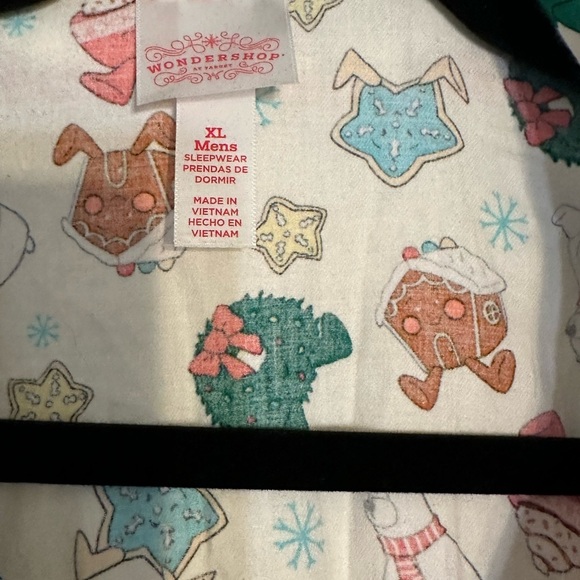 Men’s XL Christmas PJ set - shirt and pants - Picture 3 of 6